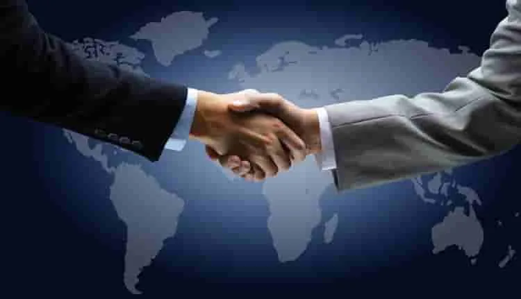 La importancia de la comunicación intercultural en la diplomacia y las relaciones internacionales.