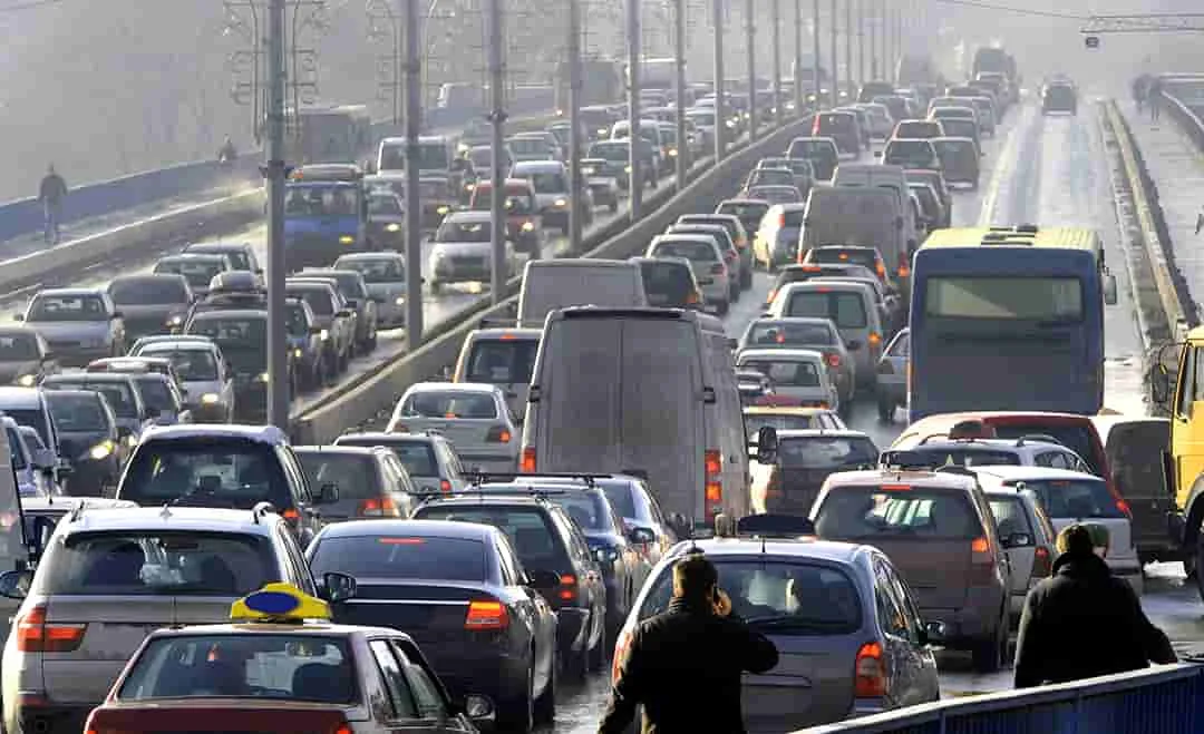 Los desafíos de la gestión de la contaminación sonora y su impacto en la salud y el bienestar humano.